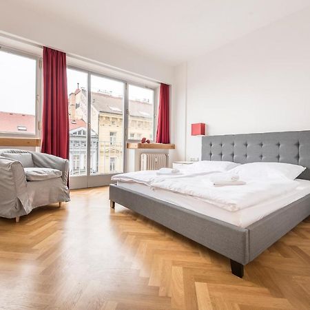 Merkur Apartments براغ المظهر الخارجي الصورة